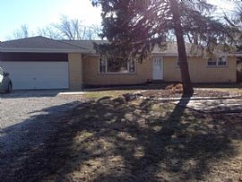  1711 Cherrywood Ln, Lindenhurst, Il 60046 3 Beds 2 Baths 1,394 in Lindenhurst, IL