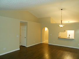 Single Family Home For Rent  in Canal Winchester, OH (Photo 3 of 5)