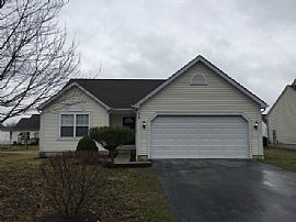 Single Family Home For Rent  in Pataskala, OH