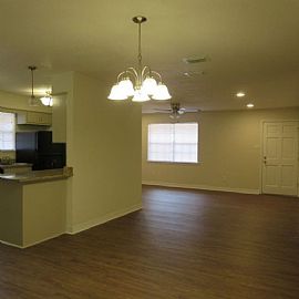 1659 Andover Blvd, Mobile, Al 36609(747) 444-3766 in Mobile, AL (Photo 3 of 6)