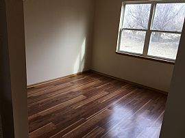 3 Bedroom Spacious Open Layout Home. in Kenosha, WI (Photo 10 of 12)