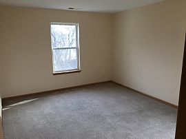 3 Bedroom Spacious Open Layout Home. in Kenosha, WI (Photo 8 of 12)