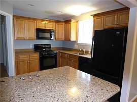 4 Bedroom 3 Bath Home Located in Fairfax Va in Fairfax, VA (Photo 4 of 9)