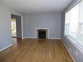 4 Bedroom 3 Bath Home Located in Fairfax Va in Fairfax, VA (Photo 5 of 9)