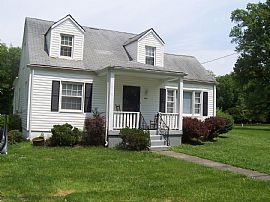 Off River Road Close to Hays Kennedy Park Prospect  in Prospect, KY