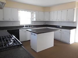 Off River Road Close to Hays Kennedy Park Prospect  in Prospect, KY (Photo 2 of 6)