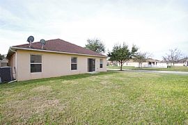 Beautiful 3 Bedroom 2 Bathroom Home in Kissimmee in Kissimmee, FL (Photo 2 of 7)