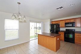 Beautiful 3 Bedroom 2 Bathroom Home in Kissimmee in Kissimmee, FL (Photo 5 of 7)