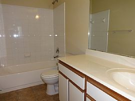 Single Family Home in Houston, TX (Photo 5 of 6)