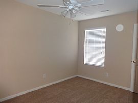 Single Family Home in Houston, TX (Photo 6 of 6)