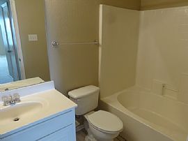 Single Family Home in Fort Worth, TX (Photo 5 of 5)