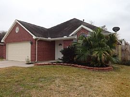 Single Family Home in Porter, TX