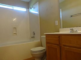 Single Family Home in Tomball, TX (Photo 5 of 5)