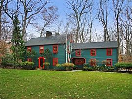 6 Highwood Ln, Westport, Ct 06880 in Westport, CT