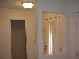 End unit Townhouse in Cul de Sac in Oxon Hill, MD (Photo 4 of 4)
