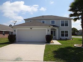 Single Family Home For Rent in Jacksonville, FL