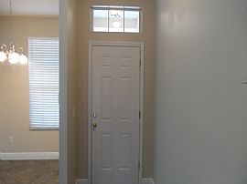 Single Family Home For Rent in Apopka, FL (Photo 2 of 10)