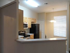 Single Family Home For Rent in Apopka, FL (Photo 6 of 10)