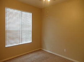 Single Family Home For Rent in Apopka, FL (Photo 9 of 10)