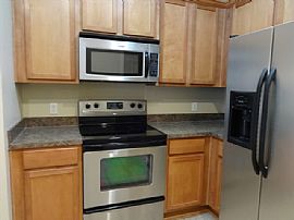 Single Family Home For Rent in Richmond Hill, GA (Photo 5 of 7)