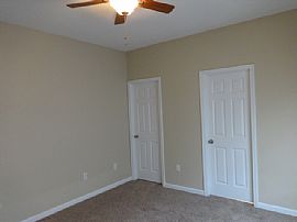 Single Family Home For Rent in Richmond Hill, GA (Photo 7 of 7)