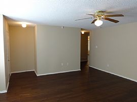Single Family Home For Rent in Killeen, TX (Photo 2 of 5)