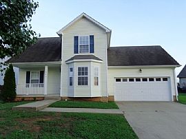 Single Family Home  For Rent in Clarksville, TN