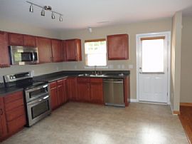 Single Family Home in Clemmons, NC (Photo 3 of 5)