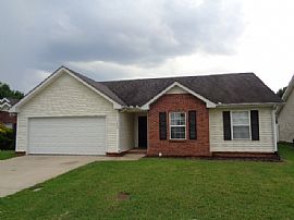 Single Family Home  For Rent in Murfreesboro, TN