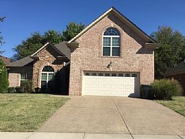 Single Family Home  For Rent in Gallatin, TN