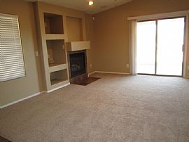 Single Family Home in Phoenix, AZ (Photo 2 of 5)