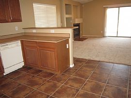 Single Family Home in Phoenix, AZ (Photo 3 of 5)