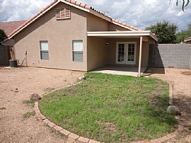 Single Family Home in Mesa, AZ (Photo 7 of 7)