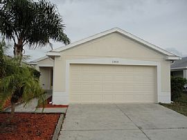 Single Family Home in Riverview, FL