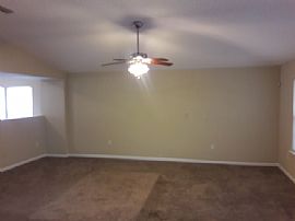 Single Family Home in Riverview, FL (Photo 2 of 7)