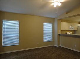 Single Family Home in Riverview, FL (Photo 3 of 7)