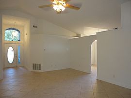 Single Family Home in Apopka, FL (Photo 3 of 7)