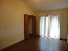 Single Family Home in Hartford, WI (Photo 6 of 6)