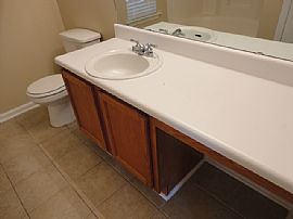 Single Family Home in Austell, GA (Photo 4 of 4)