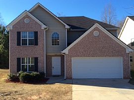 Single Family Home  For Rent. in Locust Grove, GA