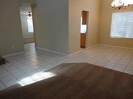 Single Family Home in Henderson, NV (Photo 2 of 8)