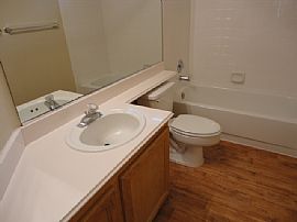 Single Family Home in Henderson, NV (Photo 7 of 8)