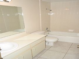 A Single Family Home in Orlando, FL (Photo 5 of 5)