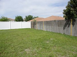 A Single Family Home in Riverview, FL (Photo 4 of 5)