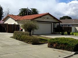 Single Family Home For Rent  in San Jose, CA
