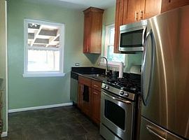 Single Family Home For Rent  in Denver, CO (Photo 3 of 4)