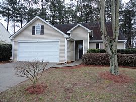 Single Family Home  For Rent. in Marietta, GA