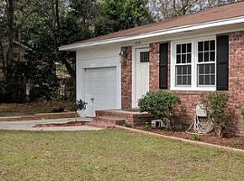 1316 Briarfield Ave, Charleston, Sc 29412 (747) 444-3766 in Charleston, SC (Photo 3 of 7)