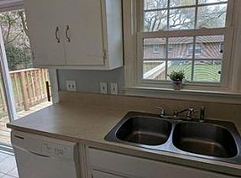  1316 Briarfield Ave, Charleston, Sc 29412 3 Beds 1.5 Baths 1,0 in Charleston, SC (Photo 3 of 5)