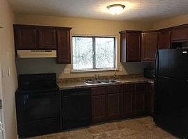  1537 Springfield Dr, Lexington, Ky 40515 3 Beds 1 Bath 1,107 S in Lexington, KY (Photo 3 of 5)